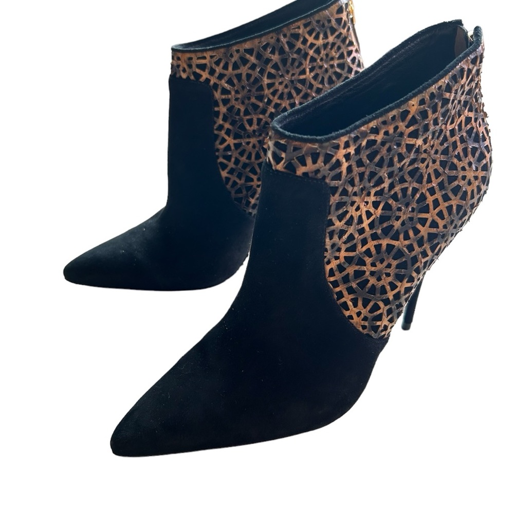 Alexandre Birman Women’s Python & Black Suede Ank… - image 1